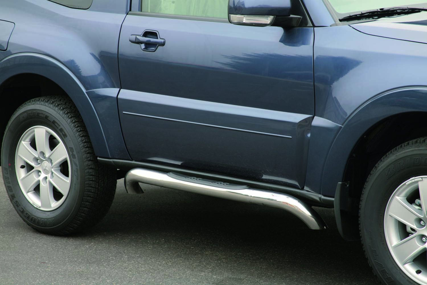 MITSUBISHI PAJERO 2007 > 3-OVINEN KYLKIPUTKET ASKELMILLA 76mm